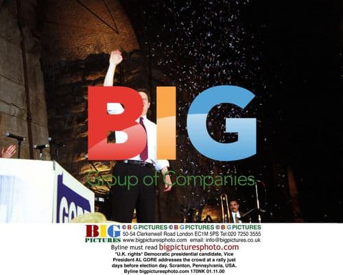 AL GORE Addresses Crowd at Pre-Election Rally