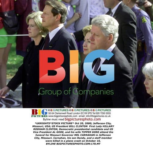 Clinton, Gore attend Carnahan funeral