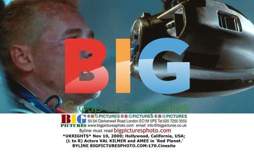 Val Kilmer and Amee on 'Red Planet' set