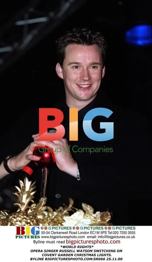 Russell Watson Switches on Covent Garden Lights