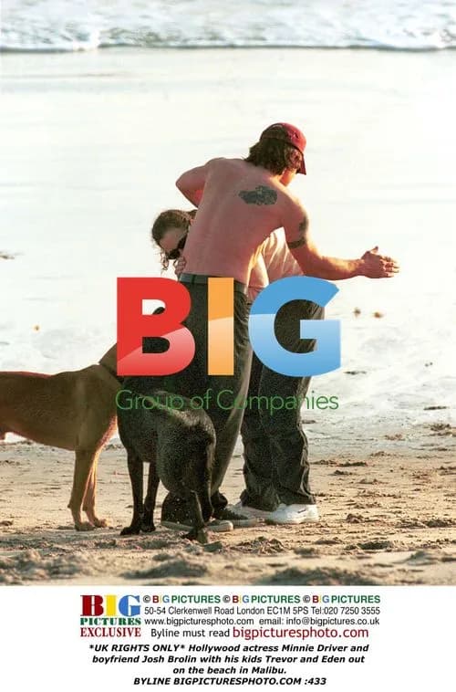 Minnie Driver and Josh Brolin on Malibu Beach