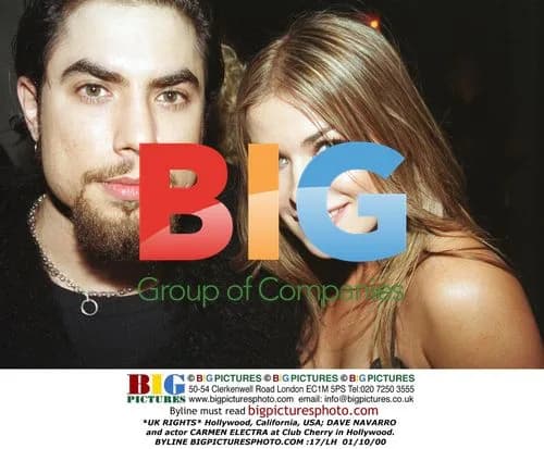 Dave Navarro and Carmen Electra at Club Cherry