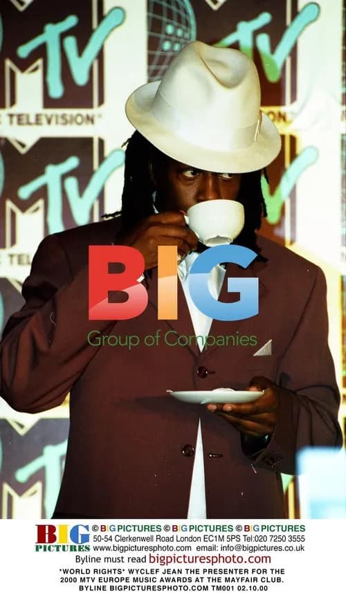 Wyclef Jean presenting at 2000 MTV Europe Music Awards