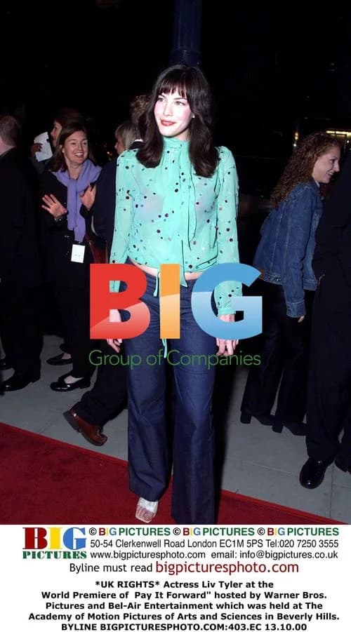 Liv Tyler at the Pay It Forward Premiere