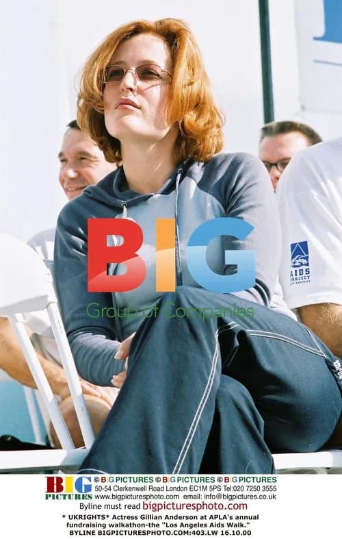 Gillian Anderson at Los Angeles Aids Walk