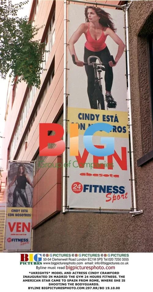 Cindy Crawford opens fitness gym in Madrid