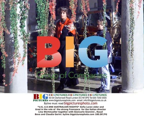 Sofia Loren as Francesca with Giancarlo Giannini, Rauol Bova and Claudia Gerini