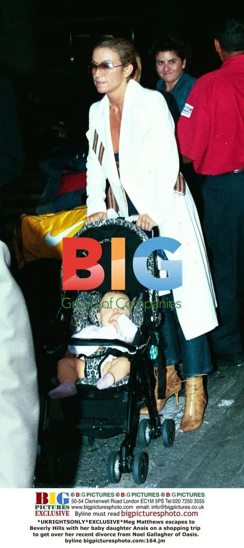 Meg Matthews shops in Beverly Hills with daughter