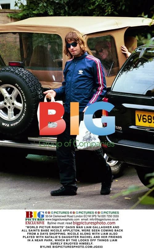 Liam Gallagher and Nicole Appleton seen shopping