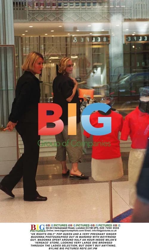 Madonna and Guy Shopping in Madrid