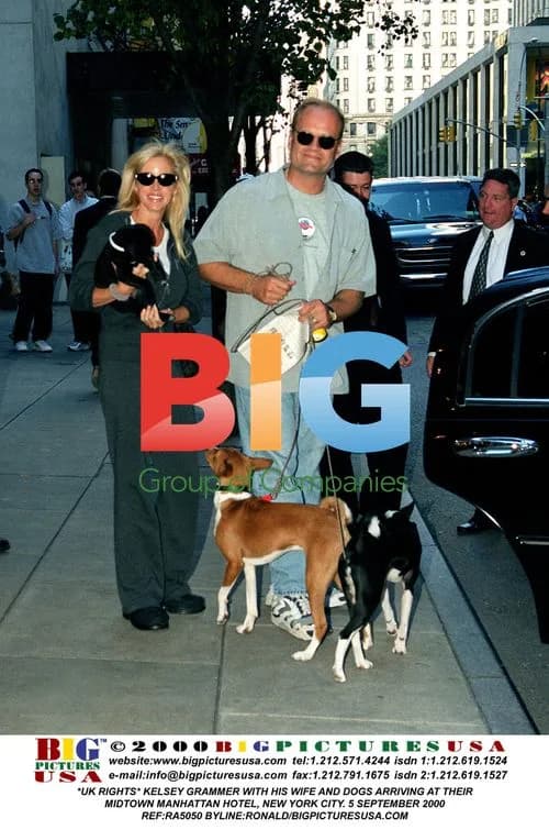Kelsey Grammer with family arriving in NY