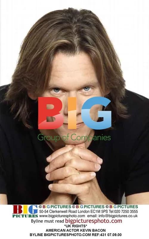 Kevin Bacon Photographed at Event