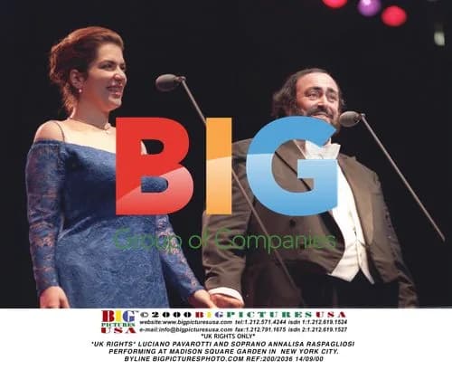 Pavarotti and Raspagliosi Perform at MSG