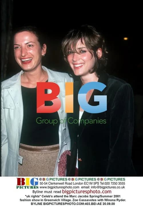 Zoe Cassavetes and Winona Ryder at Marc Jacobs SS 2001 Show