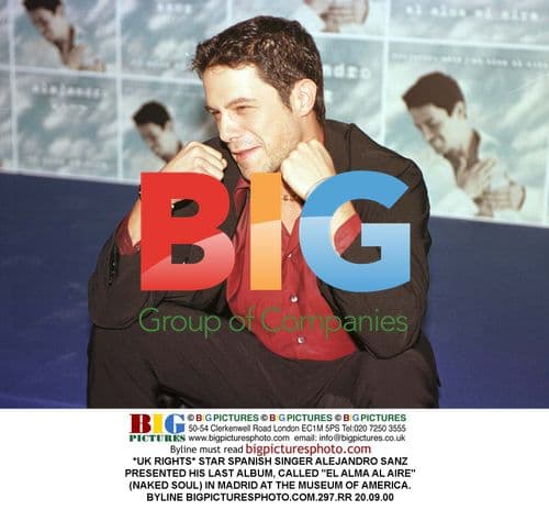 Alejandro Sanz Presents 'El Alma al Aire' Album in Madrid