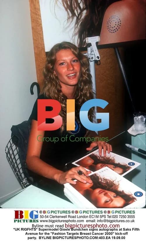 Gisele Bundchen at Fashion Targets Breast Cancer Event