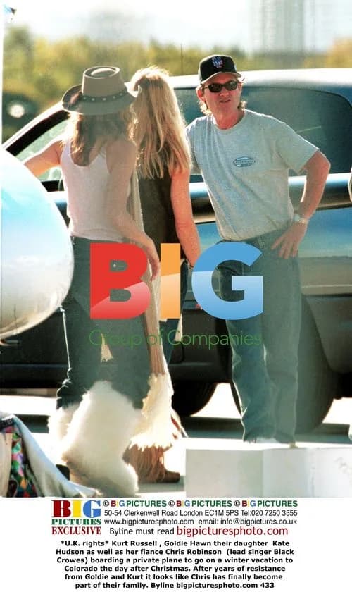Kurt Russell, Goldie Hawn, Kate Hudson, Chris Robinson on Private Plane