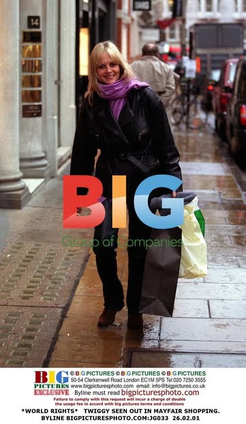 Twiggy Seen Shopping in Mayfair