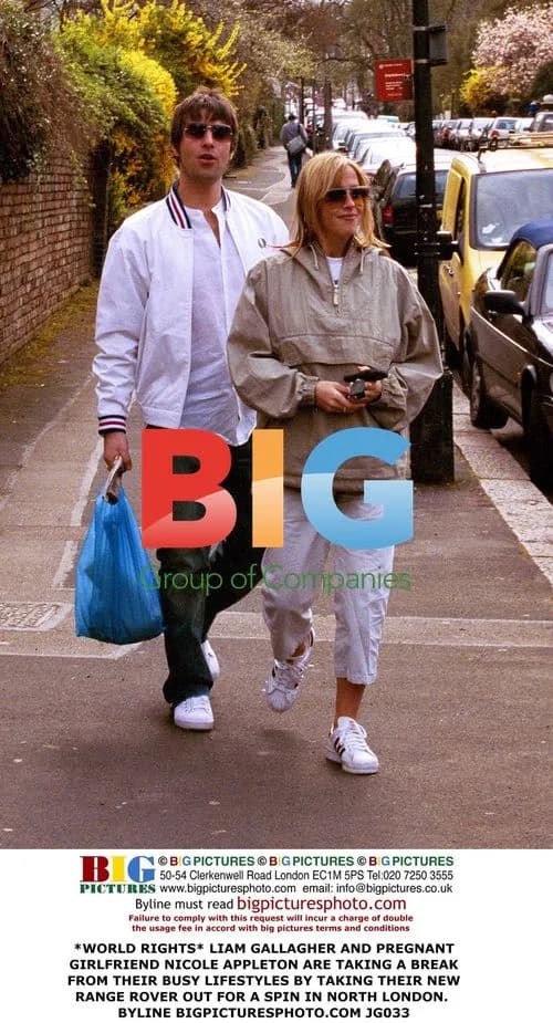 Liam Gallagher and Nicole Appleton Out for Spin