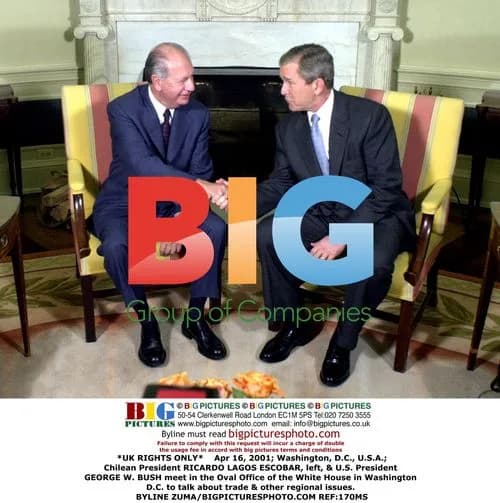 Lagos and Bush Meet in Oval Office