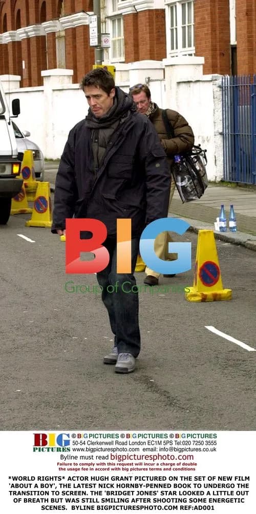 Hugh Grant on set of "About a Boy"