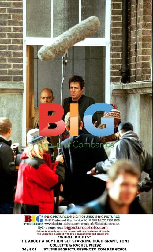 ABOUT A BOY FILM SET WITH HUGH GRANT, TONI COLLETTE & RACHEL WEISZ