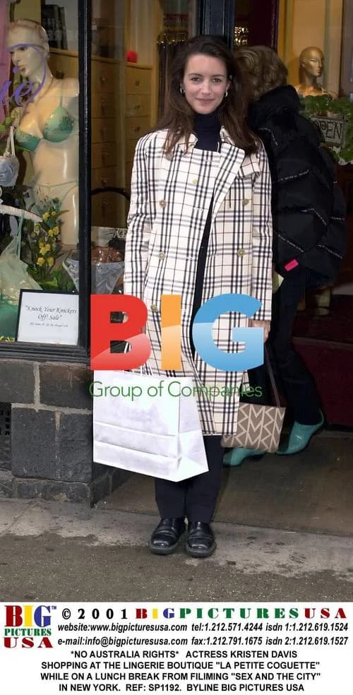 Kristen Davis shopping in NYC