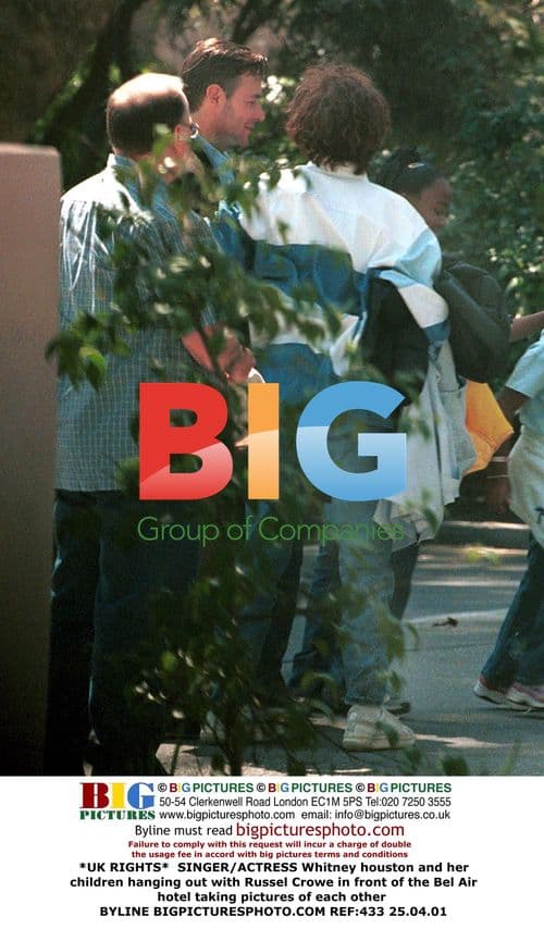 Whitney Houston and Family with Russel Crowe