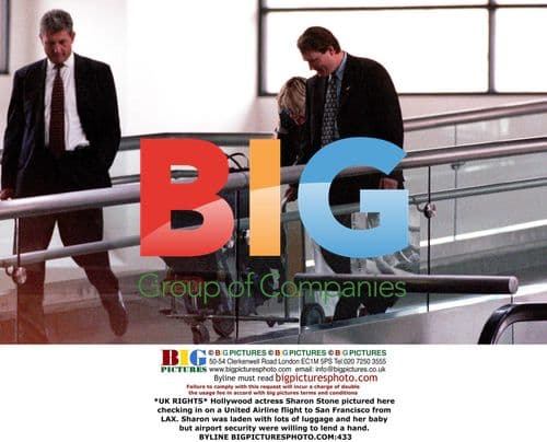 Sharon Stone Checks in for SF Flight