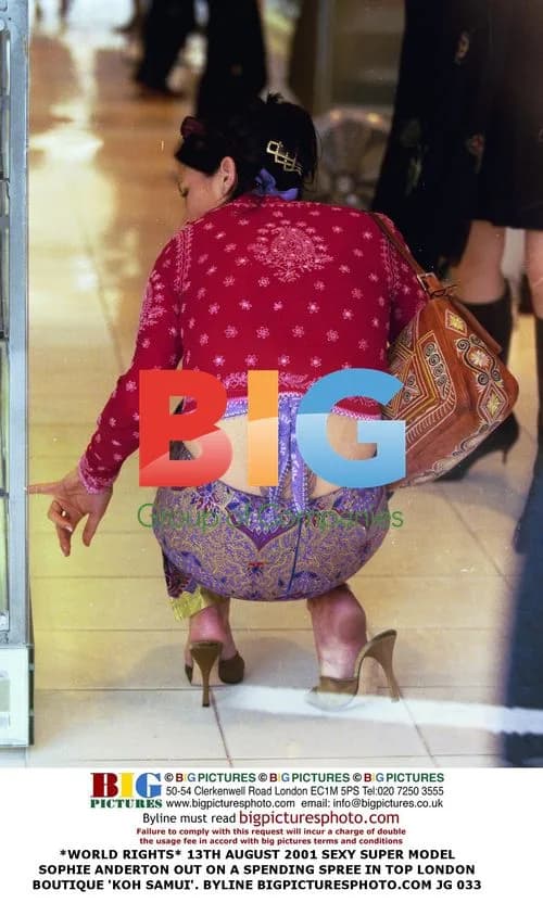 Sophie Anderton Out Shopping in London
