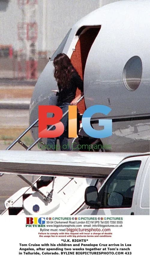 Tom Cruise and family arrive in LA