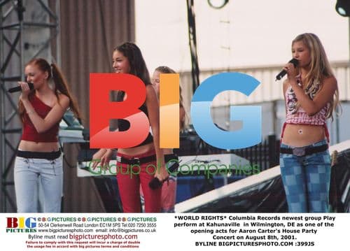 Play Performs at Aaron Carter's House Party