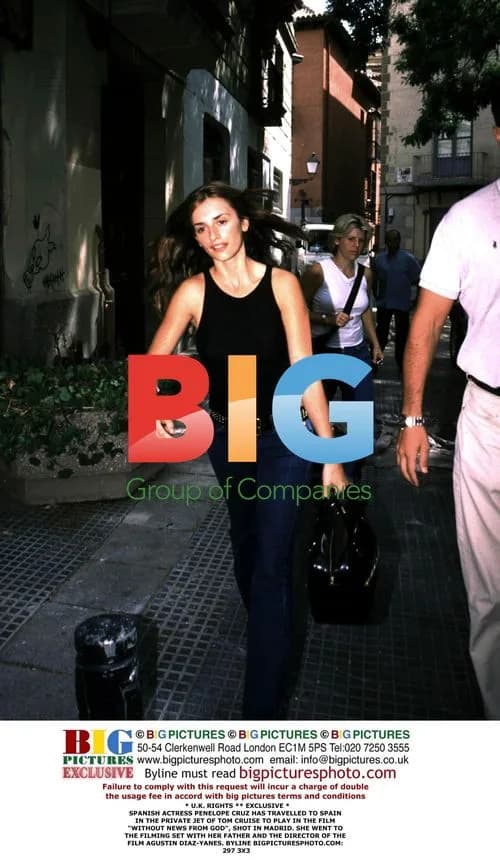 Penelope Cruz on Set of "Without News from God"