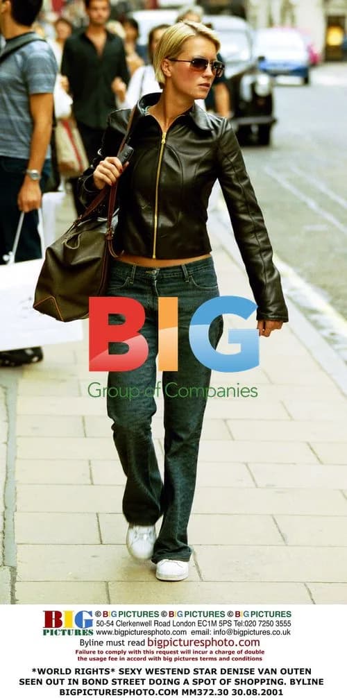 Denise Van Outen Shopping