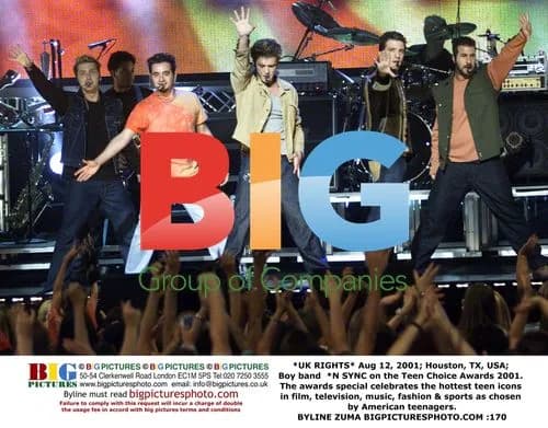 *N SYNC at Teen Choice Awards 2001
