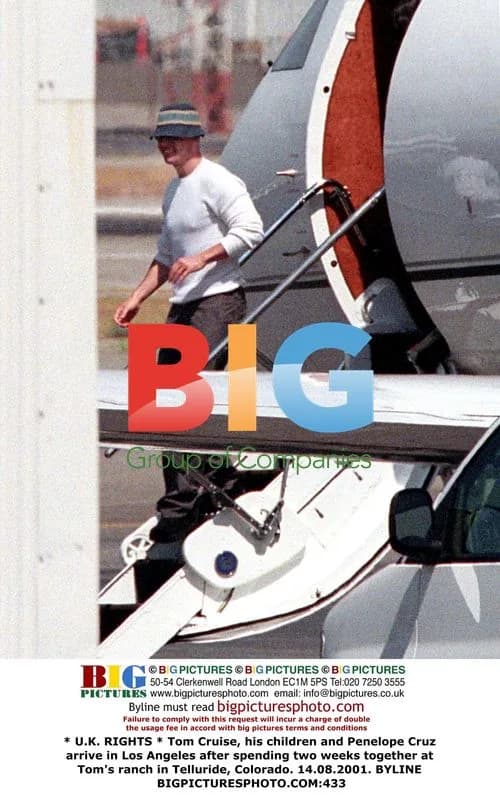 Tom Cruise, Kids, Penelope Cruz Arrive in LA