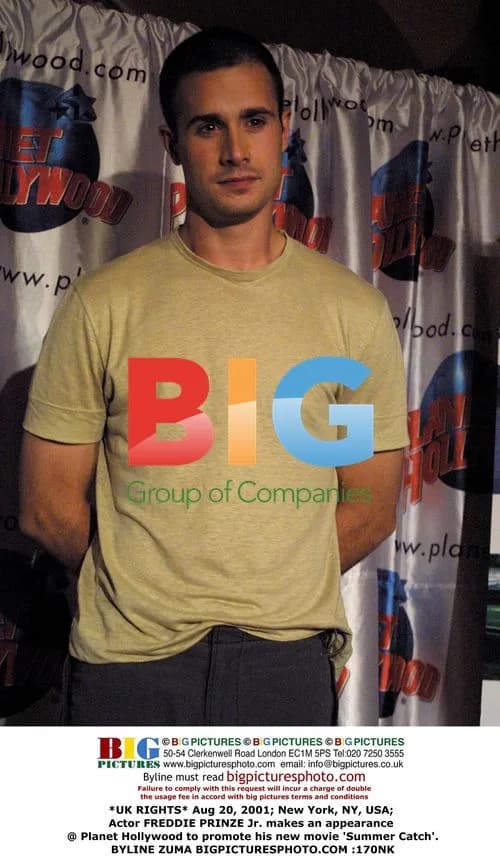 Freddie Prinze Jr. promotes 'Summer Catch' at Planet Hollywood
