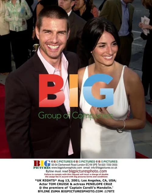 Tom Cruise and Penelope Cruz at 'Captain Corelli's Mandolin' premiere