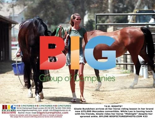 Gisele Bundchen Arrives for Horse Riding Lesson