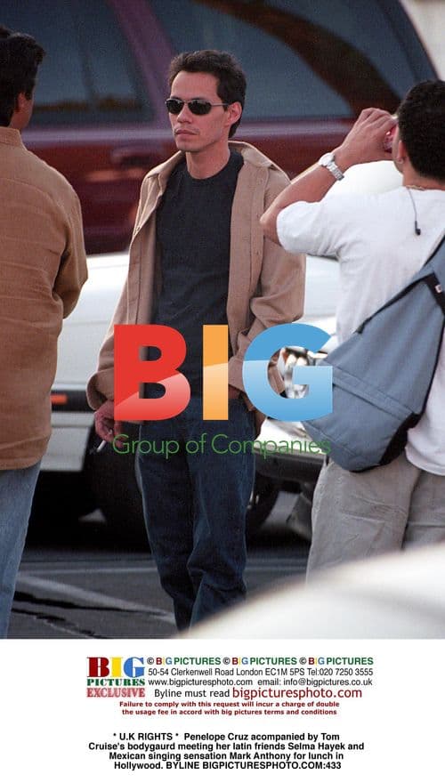 Penelope Cruz with friends in Hollywood