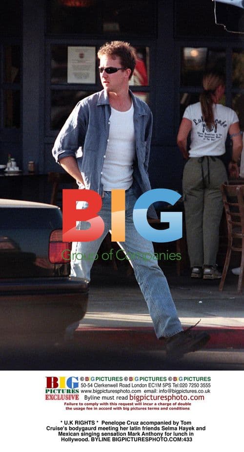 Penelope Cruz Meets Friends for Lunch in Hollywood