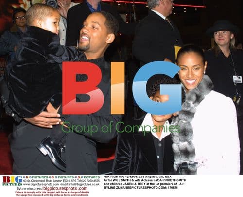 Will Smith family at 'Ali' premiere