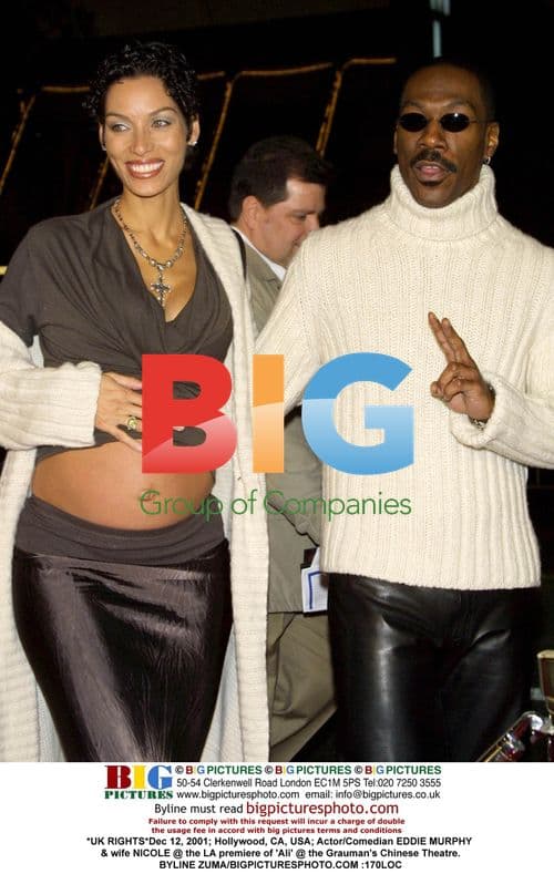 EDDIE MURPHY & wife NICOLE @ 'Ali' premiere
