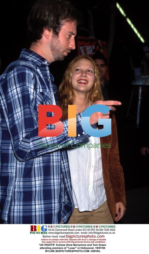 Drew Barrymore and Tom Green at "Loser" premiere