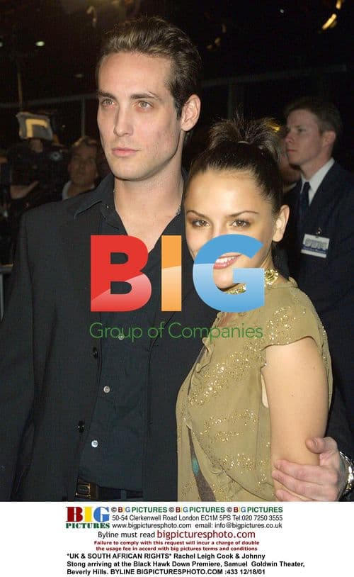 Rachel Leigh Cook & Johnny Stong at Black Hawk Down Premiere