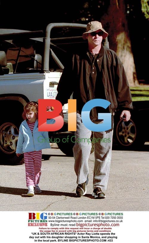 Ray Liotta spends day with daughter in Santa Monica