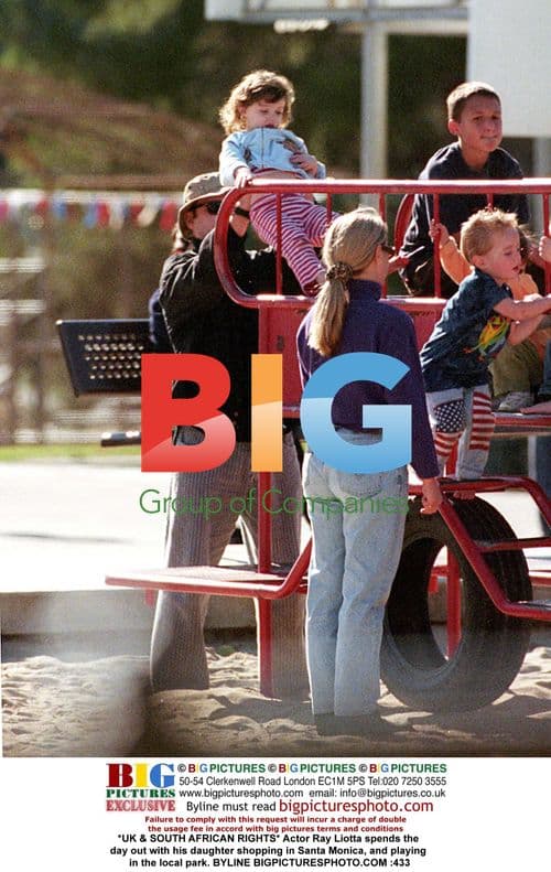 Ray Liotta out with daughter in Santa Monica