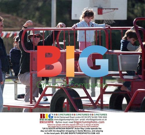 Ray Liotta spends day with daughter in Santa Monica