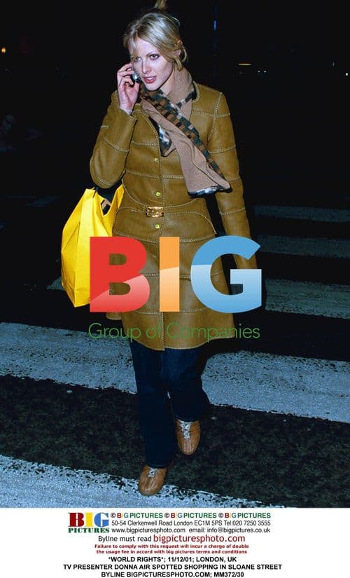 TV Presenter Donna Air Shopping in London