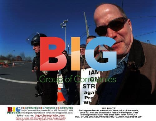 Striking Machinists Picket Pratt & Whitney